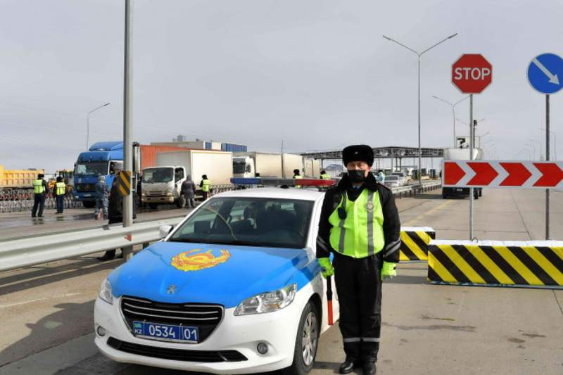 В Астане запретят въезд дымящих автомобилей