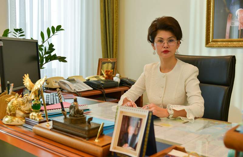 Министр культуры Балаева опровергает слухи, что в честь ее матери назвали мечеть