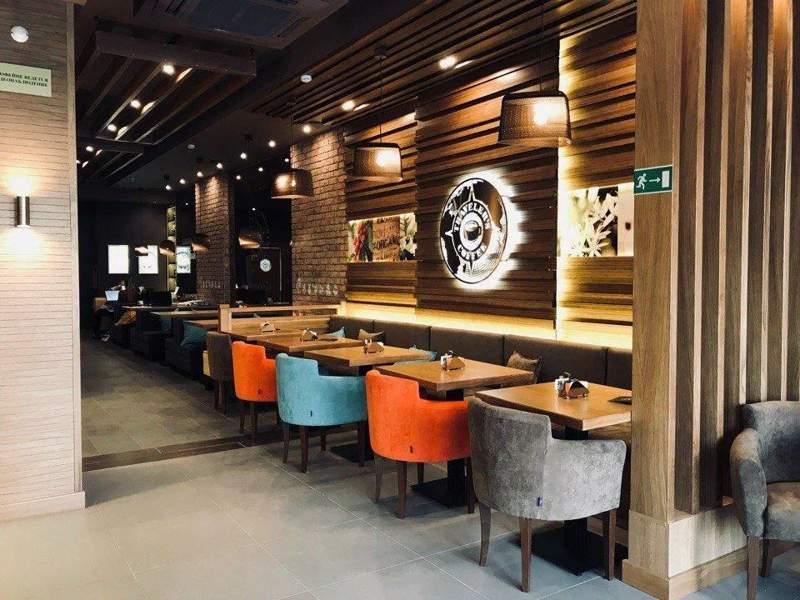 Обвал кофейни Traveler's Coffee в Алматы из-за ремонта по заказу акимата: Ущерб составил около 4 миллионов