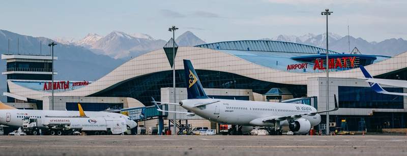 Самолет Air Astana задымился в аэропорту Алматы