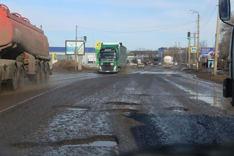 «Кому-то невыгодно иметь хорошие дороги». О «родовых» болезнях Казахстана и задачах для нового министерства