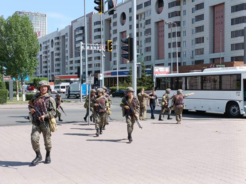 Захват заложников в Астане: в отделении банка находятся только сотрудники Kaspi