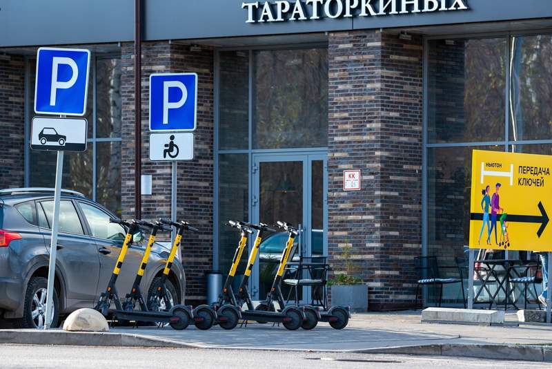 Новые правила для водителей электросамокатов начали действовать в Казахстане. Рассказываем, что изменилось