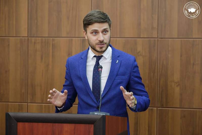 Максим Споткай назначен главой аппарата сената