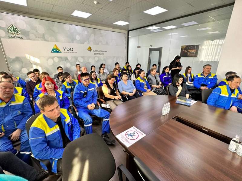 В Карагандинском регионе кандидаты от партии Amanat обсудили вопросы снижения энергоёмкости