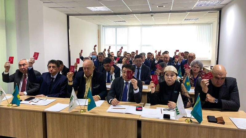 НДПП "Ауыл" провела съезд. Жигули Дайрабаев избран зампредседателя партии