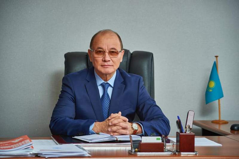 Экс-депутат маслихата Алматы от партии Amanat снялся с выборов в пользу Ермурата Бапи