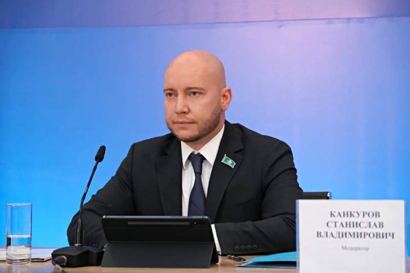 Amanat сменил главу филиала в Алматы, который едва не подрался с Бокаевым
