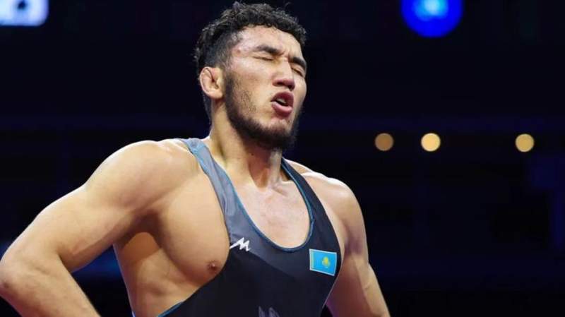Ризабек Айтмухан стал первым казахским чемпионом мира по вольной борьбе