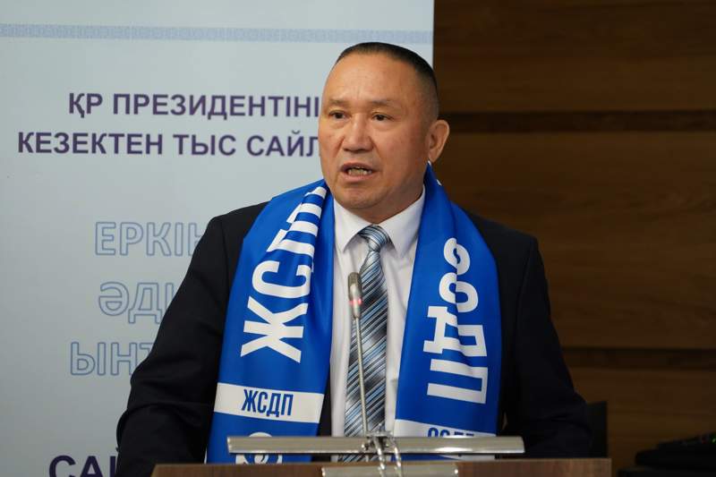 ЦИК зарегистрировала кандидатом в президенты Нурлана Ауесбаева