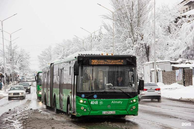 Алматы лишился "гармошек" на втором маршруте