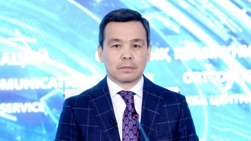 Кто чью взятку взял, выяснит суд. За что на скамью подсудимых попал самый известный в соцсетях санврач Байгабулов