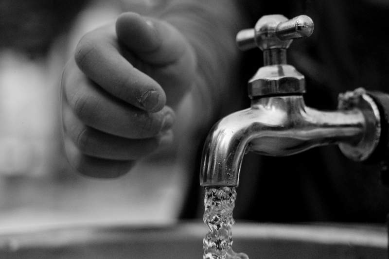 Жителям элитного района в Алматы воду будут давать по графику