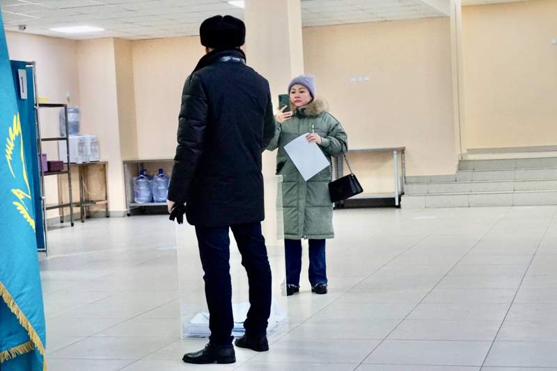 Депутаты мажилиса одобрили скандальные поправки в Закон "О выборах"