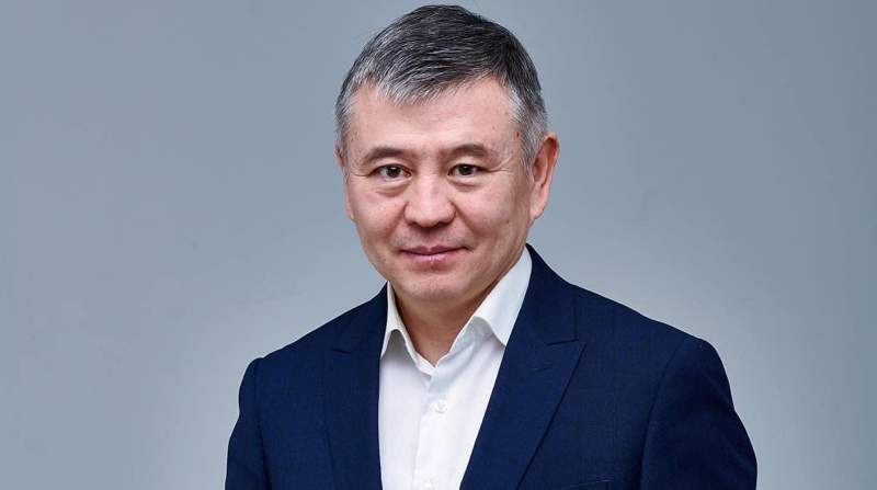 Мухтар Тайжан получил предупреждение вместо штрафа за анонимный агитплакат
