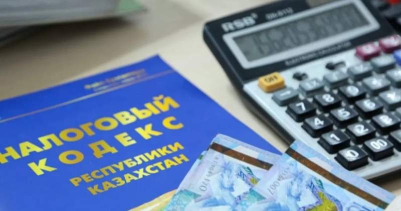 Президент подписал поправки в Налоговый кодекс. Объясняем, что изменится