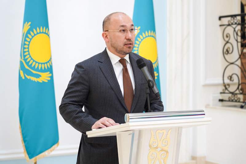 "Новая Конституция обеспечивает защиту русского языка" – Даурен Абаев