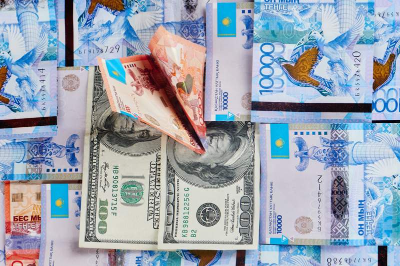 Казахстан запросил 350 млн долларов в кредит у Азиатского банка инфраструктурных инвестиций