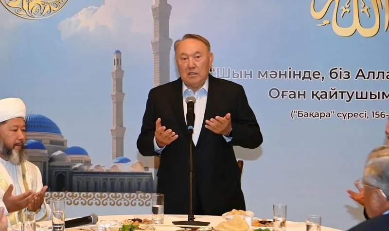 Гостелеканал «Хабар 24» показал репортаж с поминок Болата Назарбаева