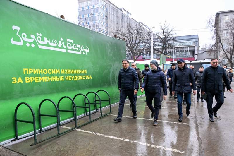 В Алматы продлили сроки модернизации Зеленого базара
