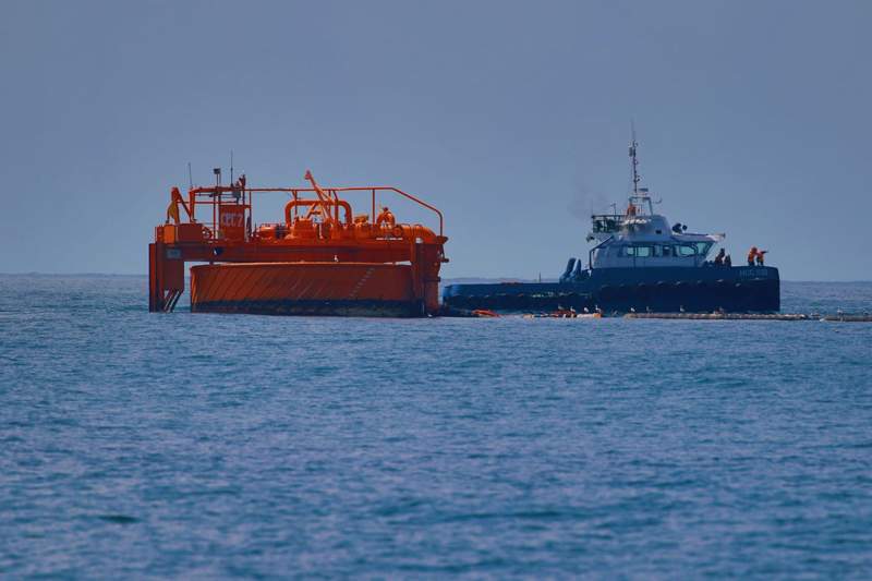 Небывалый шторм на Черном море продолжает бить по нефтедобыче Казахстана