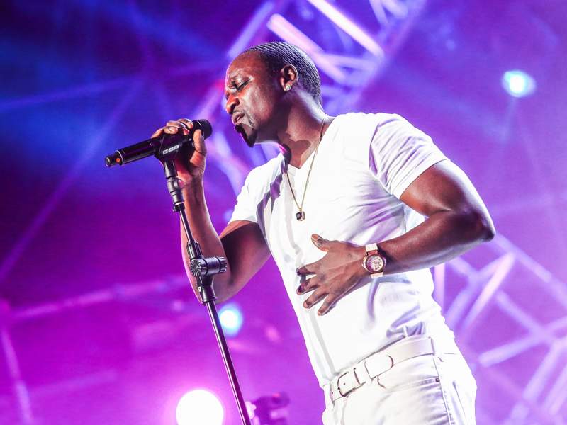"Конечно, стыдно": Аида Балаева – о нижнем белье на концерте Akon в Астане