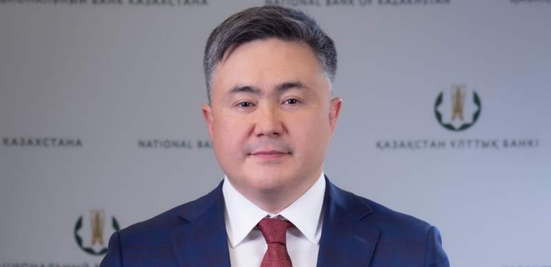 Глава Нацбанка Сулейменов дал интервью своему бывшему пресс-секретарю