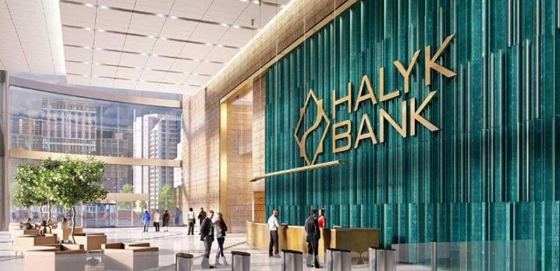 Halyk Bank готов продавать казахстанцам акции Air Astana при их IPO