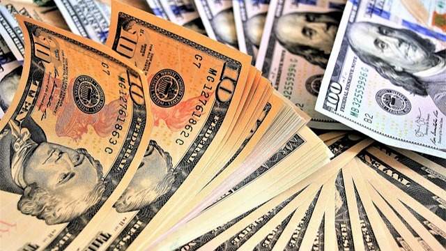 Нацбанк продал 1 млрд долларов из Нацфонда в январе