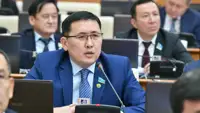 "Конфликты в семье возникают из-за длины женского языка" &ndash; депутат Баккожаев объяснил своё выступление в мажилисе