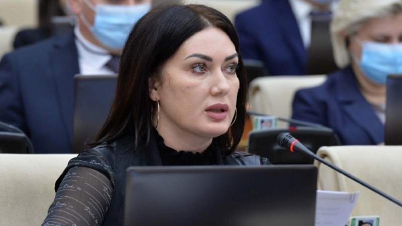 "Конфликты в семье возникают из-за длины женского языка": депутат прокомментировала высказывание коллеги 

