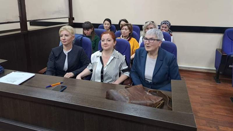 Журналистку Марину Низовкину признали виновной в клевете на замначальника ДП Шымкента Абдраманова