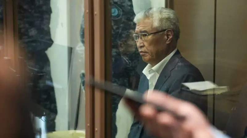 Экс-министра культуры Мухамедиулы приговорили к 11 годам лишения свободы