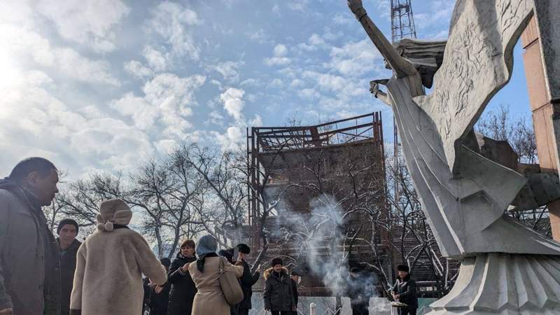Митинг против ЛГБТК+ прошёл в Алматы