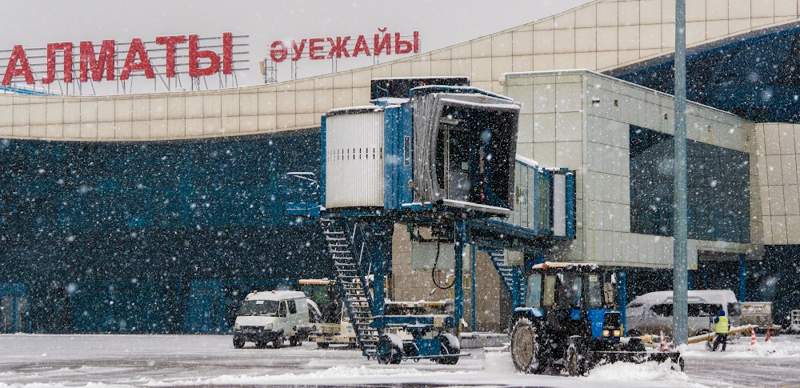 Пассажирский коллапс продолжается в аэропорту Алматы