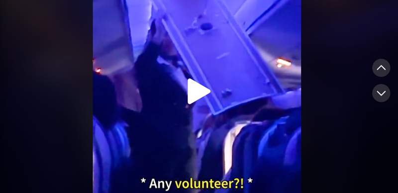 Французский блогер снял видео, как на борту у Air Astana отвалилась обшивка
