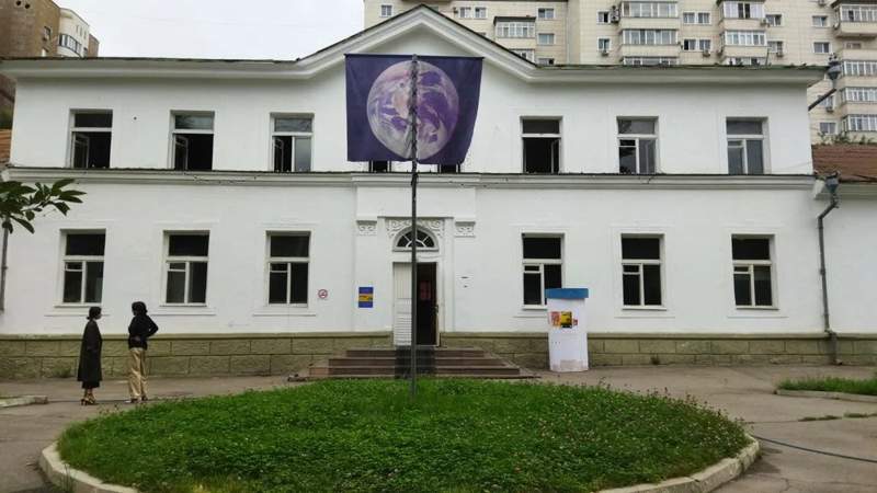 Скандал вокруг "Дома на Барибаева" в Алматы: владелец здания прокомментировал выбор нового арендатора