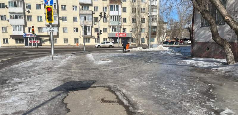 Штрафы водителям в 1,5 млн, подрядчикам – 125 тысяч. Как наказывали за плохую уборку снега в Астане