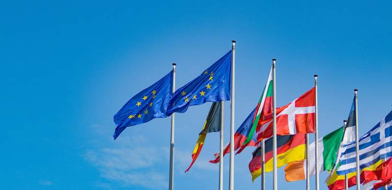 За защиту свободных СМИ проголосовал Европарламент