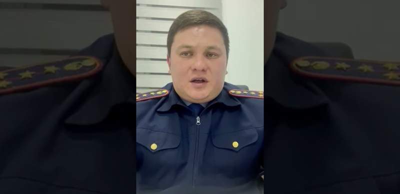 "Самого честного" полицейского Шымкента задержали по подозрению в вымогательстве взятки