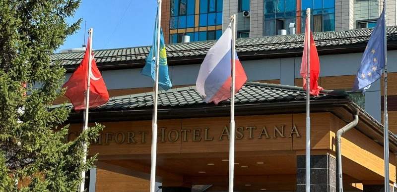 Государство не смогло продать бывший отель Боранбаева