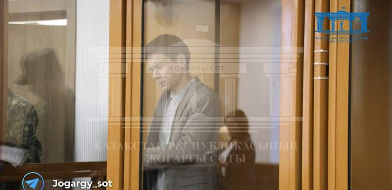 Суд по делу Куандыка Бишимбаева: Байжанов попросил прощения у родных Салтанат Нукеновой