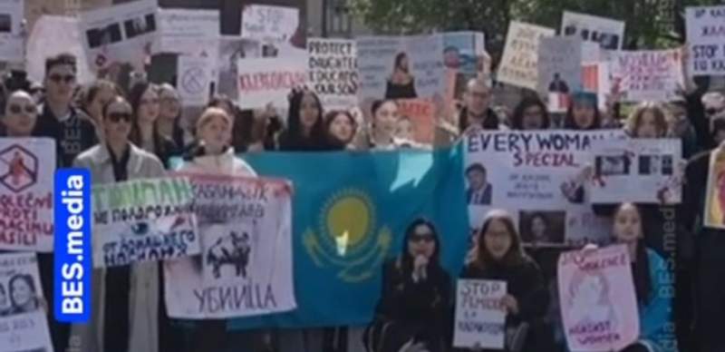 Казахстанские студенты провели в Праге митинг против дискриминации женщин