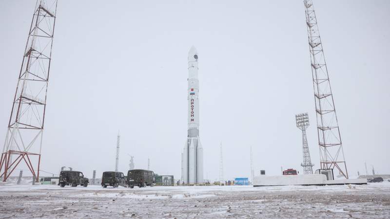 Россия предложила Казахстану продолжить пуски ракет "Протон" с Байконура 