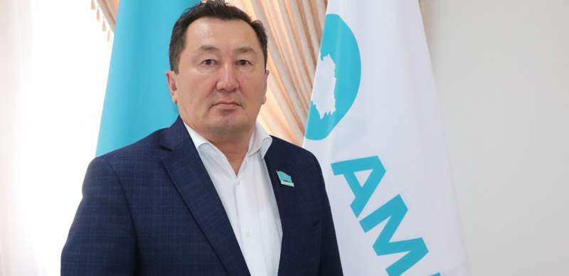 Новым депутатом сената будет избран Наурызбай Байкадамов вместо Акмарал Альназаровой