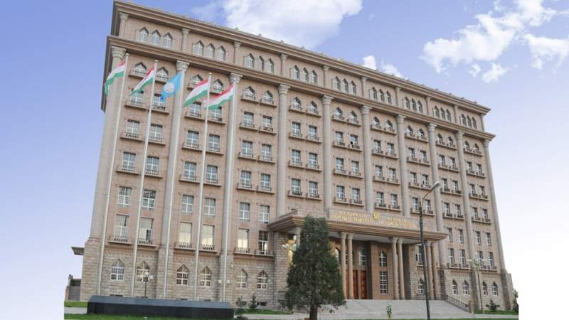 МИД Таджикистана не рекомендует своим гражданам ехать в Россию
