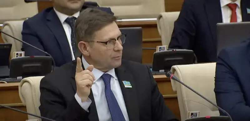 "Прекрасно выходили из ситуации" – депутат Пономарёв о борьбе с паводками в ЗКО