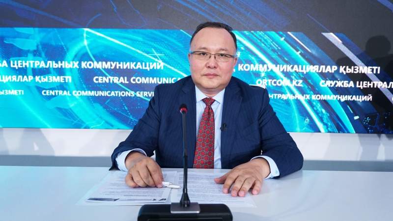 Куанышбек Есекеев перешёл c должности советника в помощники президента