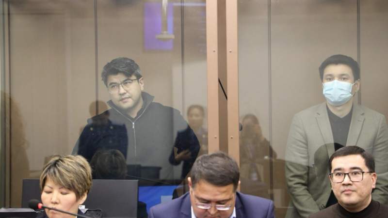Суд над Куандыком Бишимбаевым: присяжные ушли в совещательную комнату