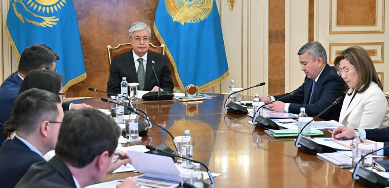 Президенту Токаеву представили отчёт Нацбанка за 2023 год 